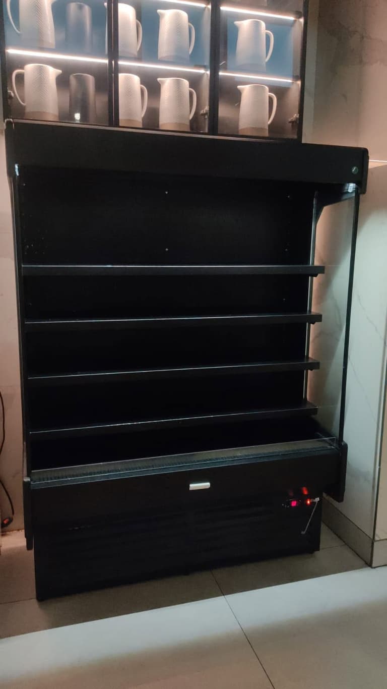 Góndola refrigerada abierta de varios niveles